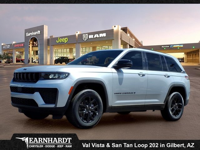 2026 Jeep Grand Cherokee Laredo Altitude