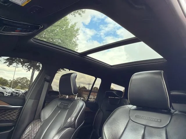 Used 2022 White Jeep Summit 4x2 image 33