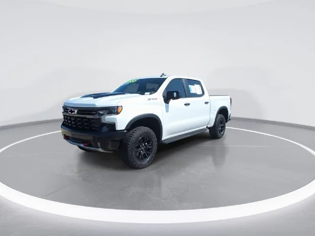 Used 2023 White Chevrolet ZR2 image 4