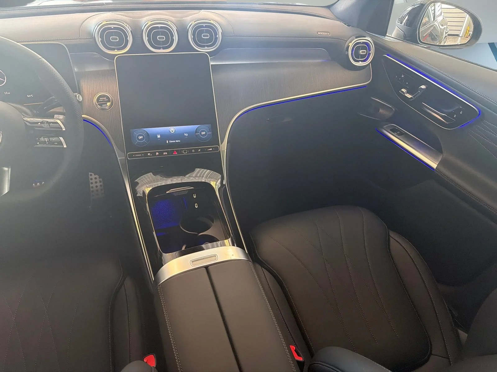New 2026 Black Mercedes-Benz GLC 350e 4MATIC SUV image 20