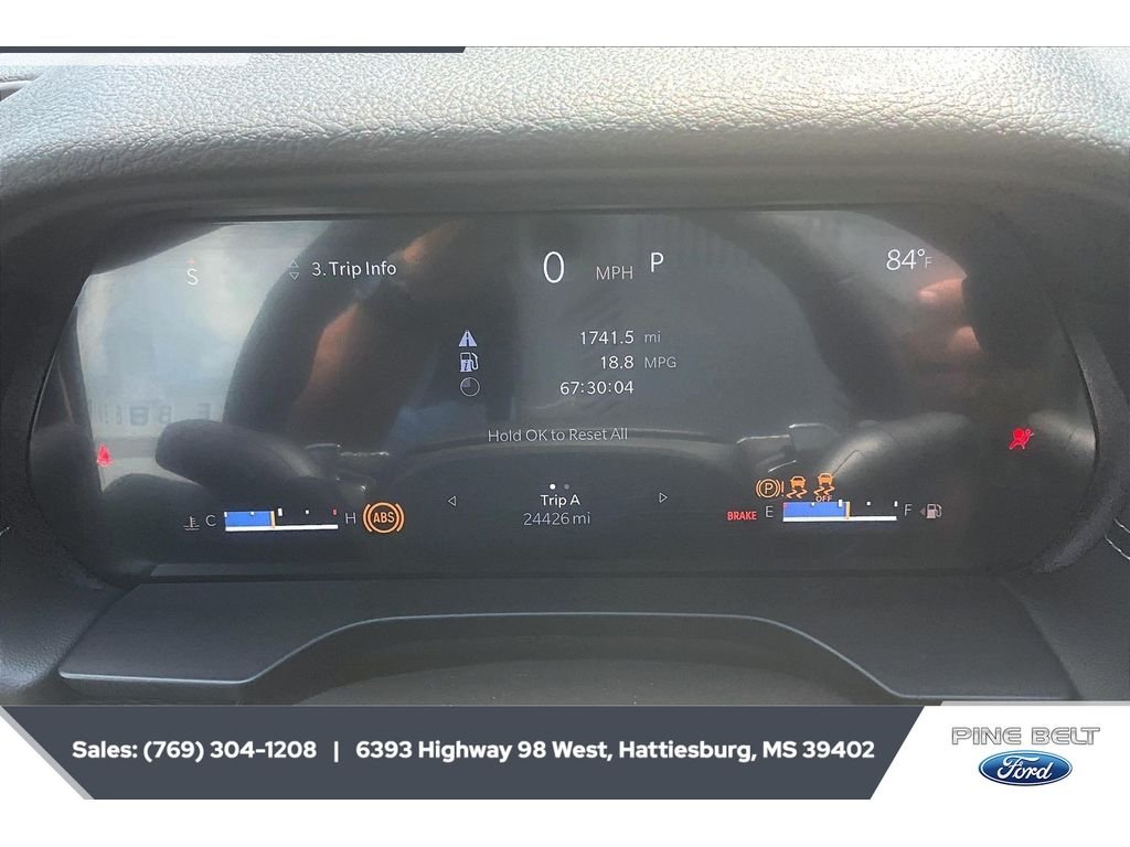 Used 2023 Silver Zynith Jeep Altitude image 14