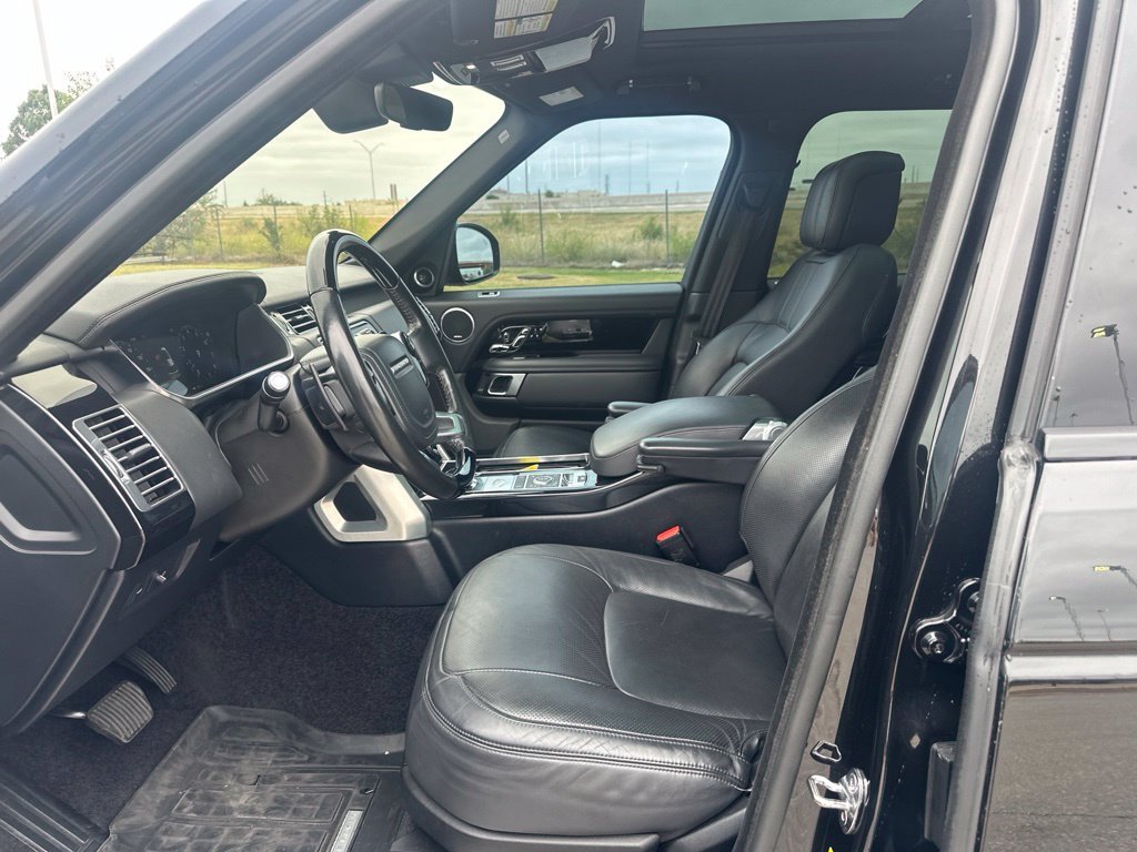 Used 2019 Santorini Black Metallic Land Rover 5.0L V8 Supercharged image 8