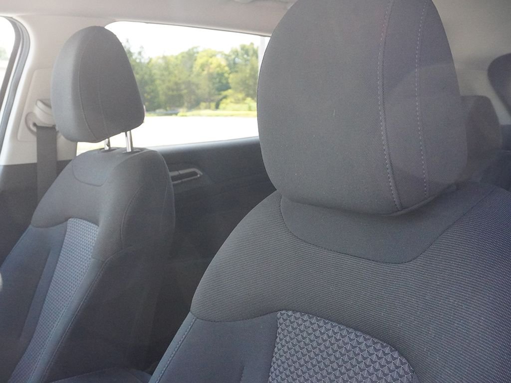 Used 2024 White Kia LX image 28