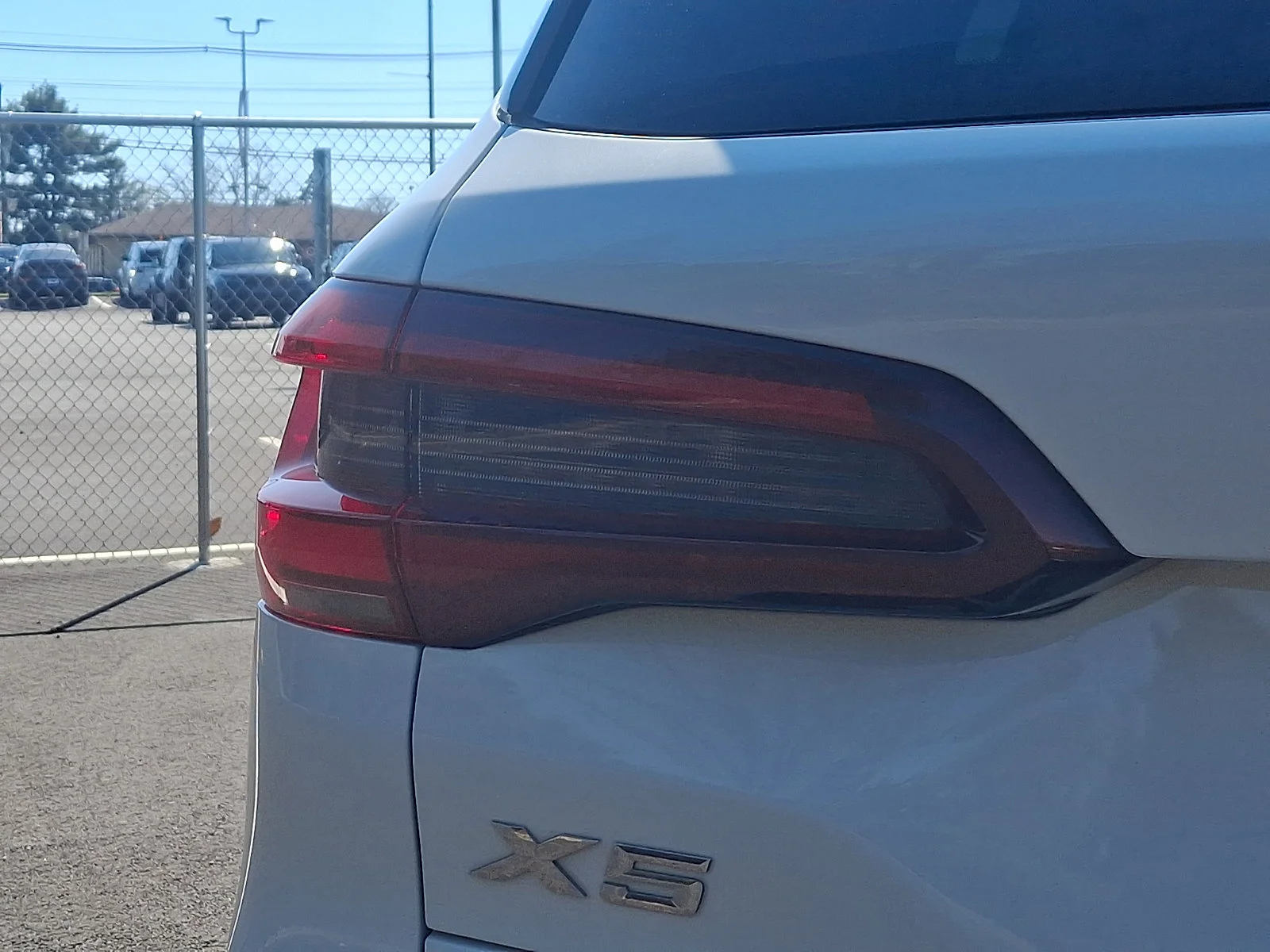 Used 2022 Alpine White BMW xDrive40i image 15