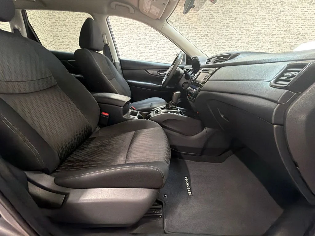 Used 2019 Gun Metallic Nissan SV image 12
