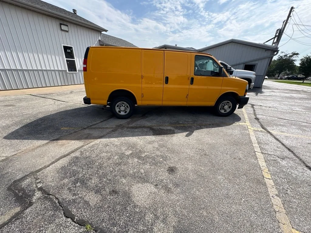 Used 2018 SPECIAL PAINT Chevrolet  image 5