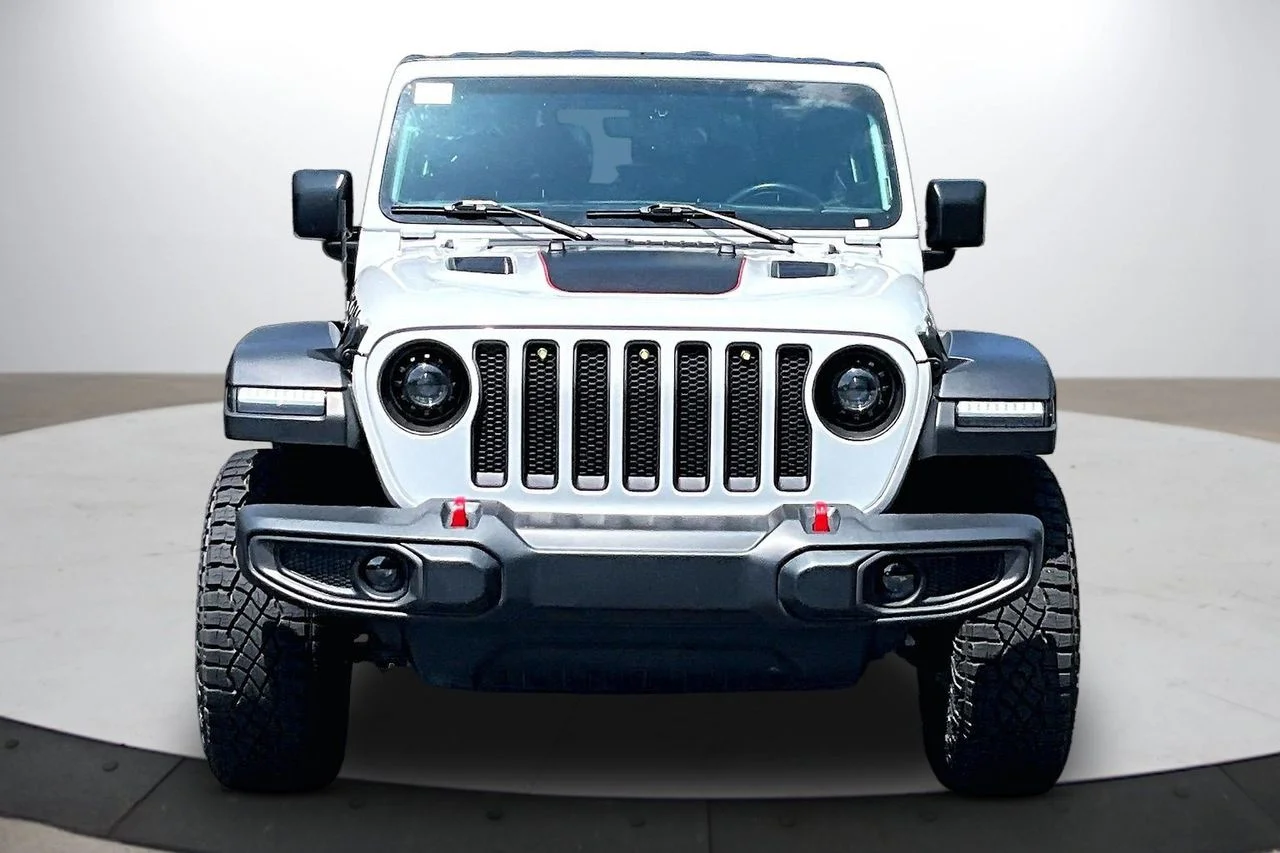 Used 2023 White Jeep Rubicon image 3