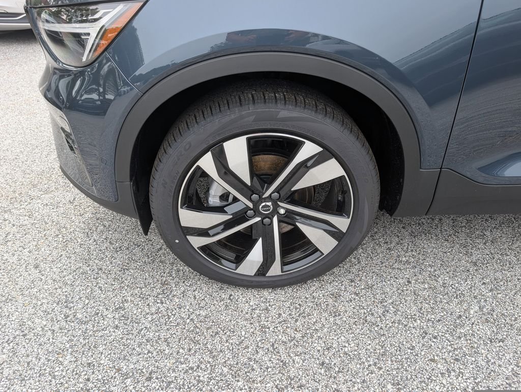 2026 Volvo XC40 Ultra - Photo 25