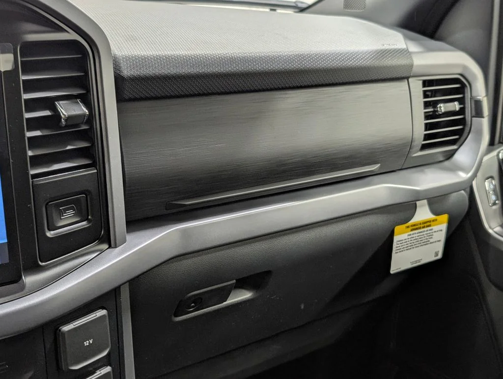 New 2026 Oxford White Ford XLT image 7