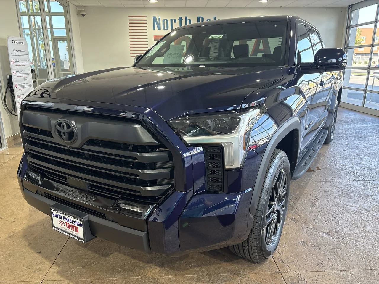 2025 Toyota Tundra Limited - Photo 6