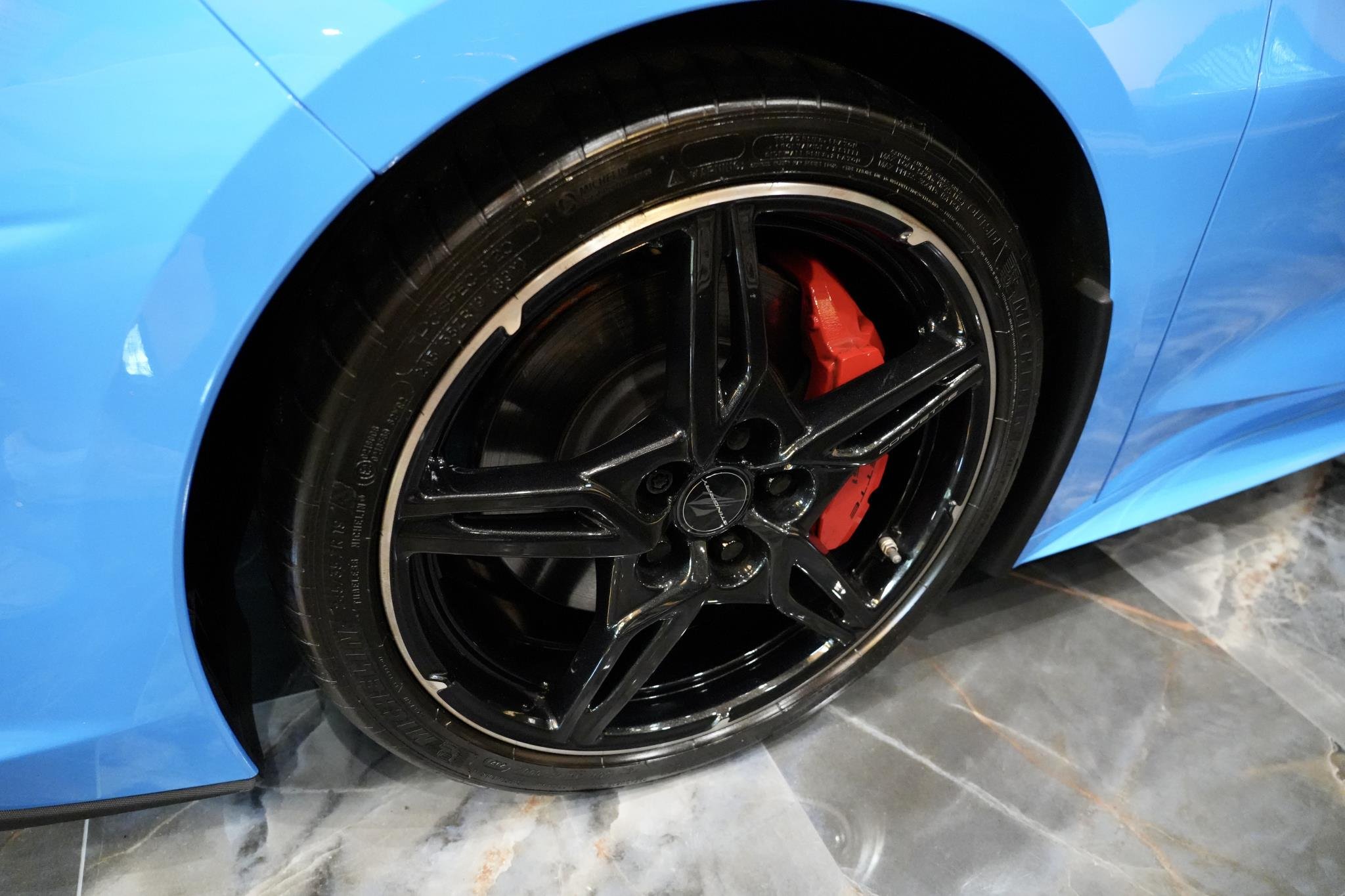 Used 2021 Rapid Blue Chevrolet 2dr Stingray Cpe w/3LT image 18