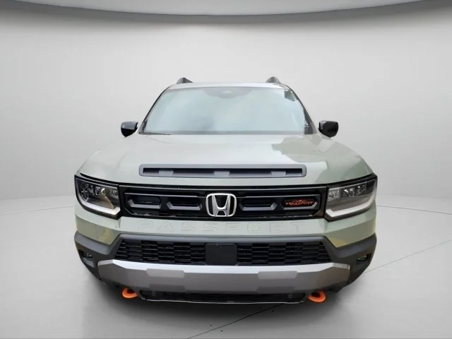 New 2026 Ash Green Metallic Honda TrailSport Elite image 2