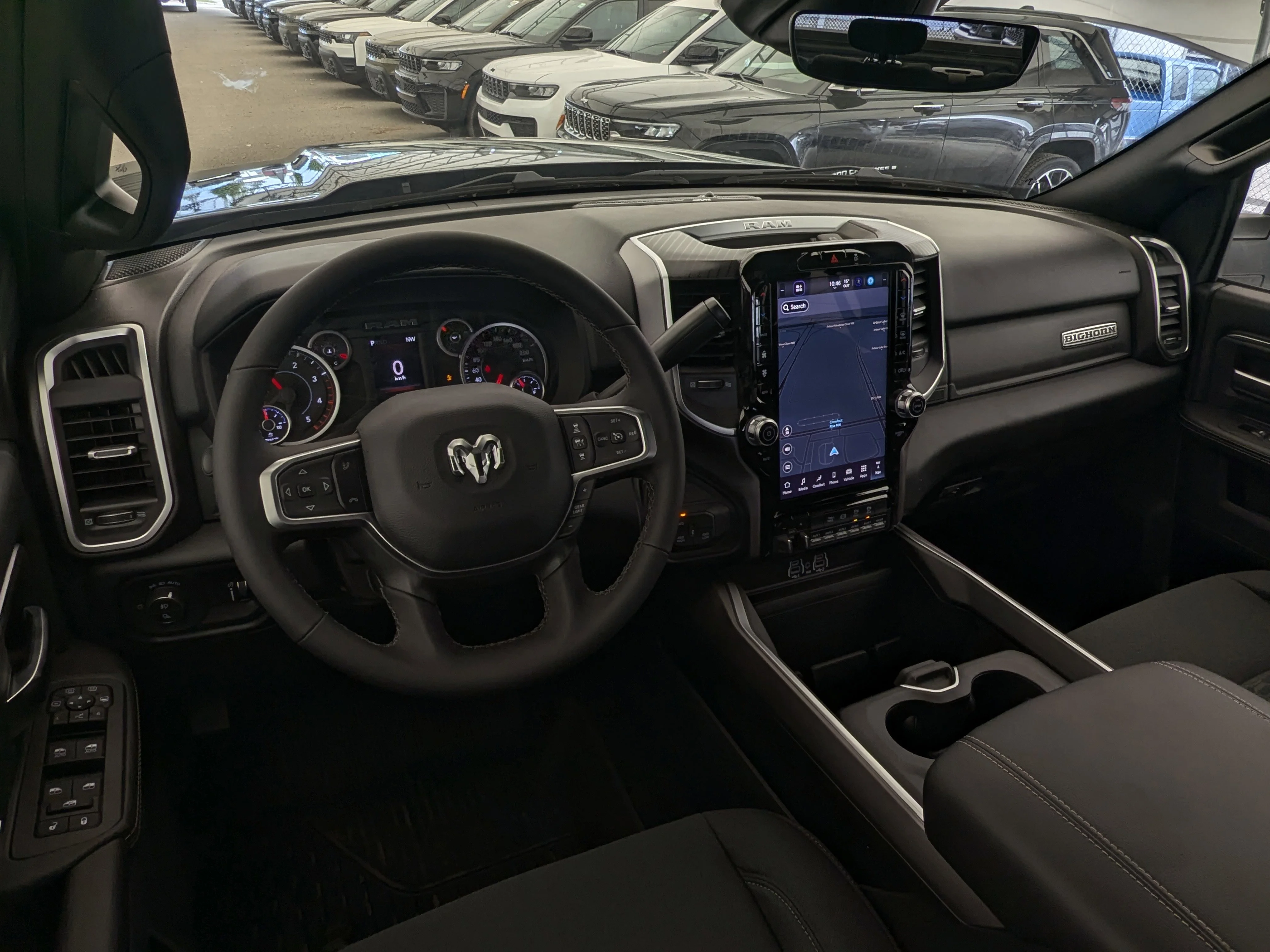 New 2026 Black RAM Big Horn - 6.7L HO Diesel - 12 Nav - Sport App Pkg - 5th Wheel/Gooseneck Prep - Alpine Audio & More image 24