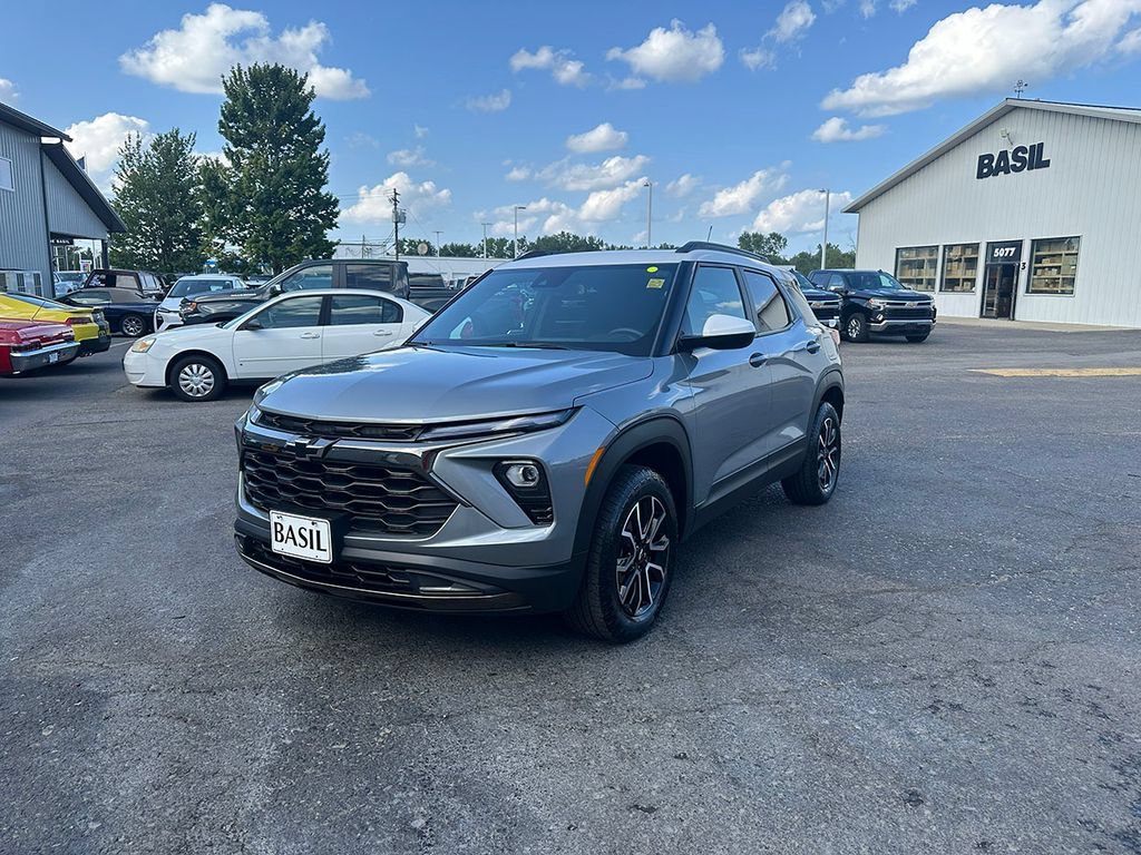 Used 2024 Sterling Gray Metallic Chevrolet ACTIV image 8