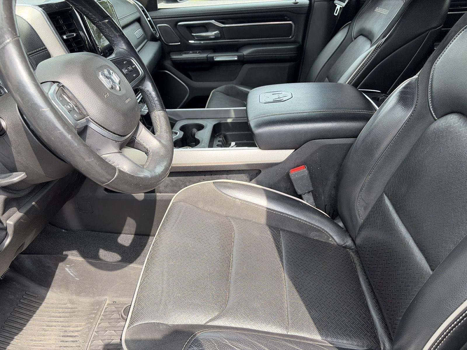 Used 2019 Diamond Black Crystal Pearlcoat Ram Laramie image 8