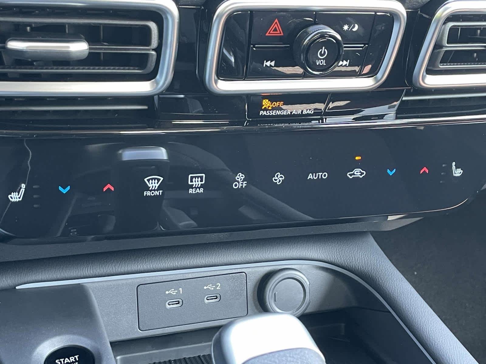 New 2026 Bluestone Pearl/Super Black Nissan SR image 25