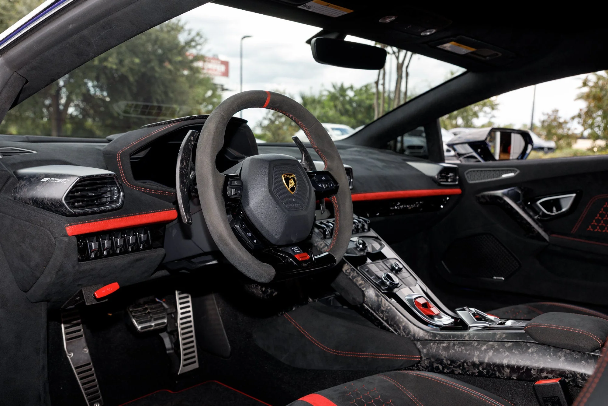 Used 2018  Lamborghini Performante image 26