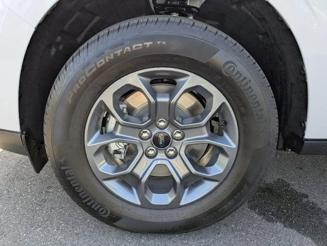 New 2026 Oxford White Ford XLT image 11