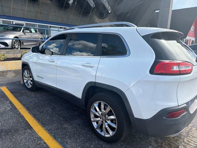 Used 2016 Bright White Clearcoat Jeep Limited image 3