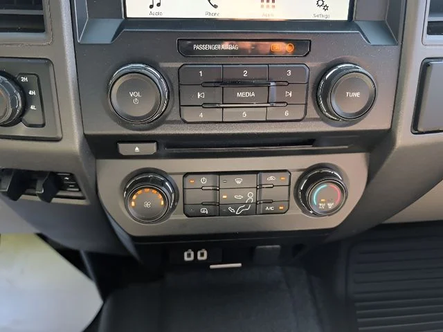 Used 2017 Gray Ford XL image 28