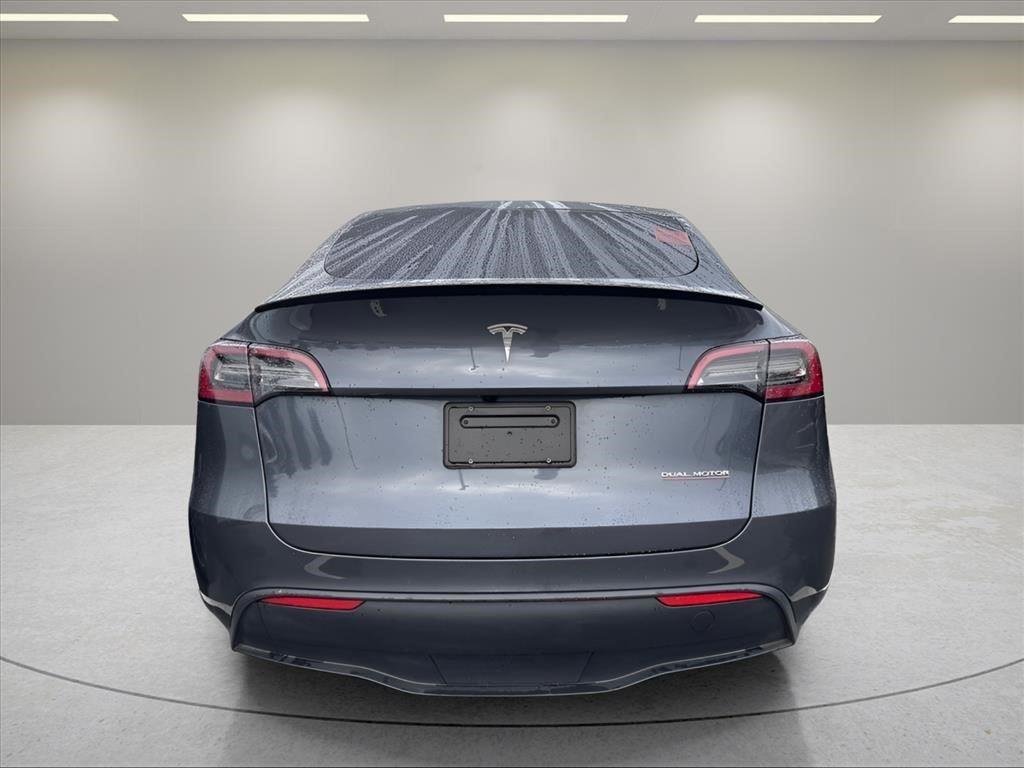 Used 2023  TESLA  image 9