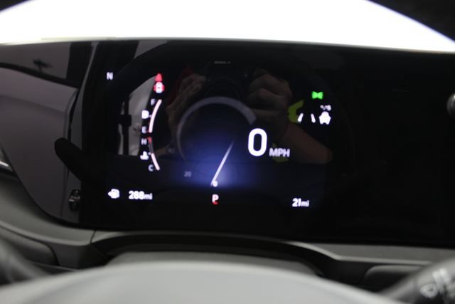 New 2026 Summit White Buick Preferred image 19