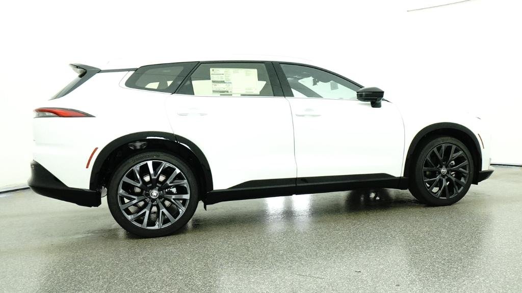 New 2026 Oxygen White Toyota Limited image 27