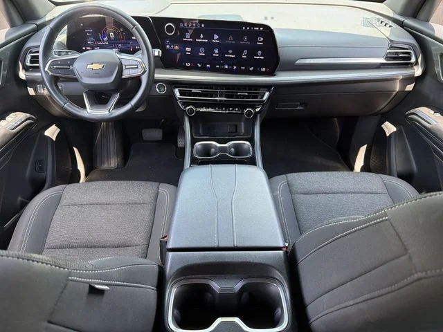 Used 2024 Gray Chevrolet LT image 17