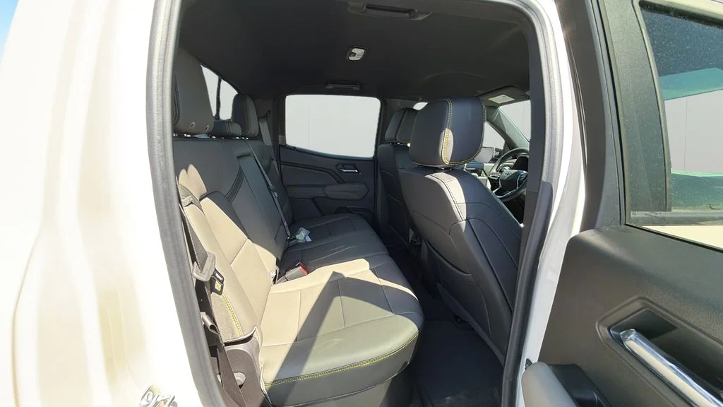 New 2026 White Chevrolet ZR2 image 11