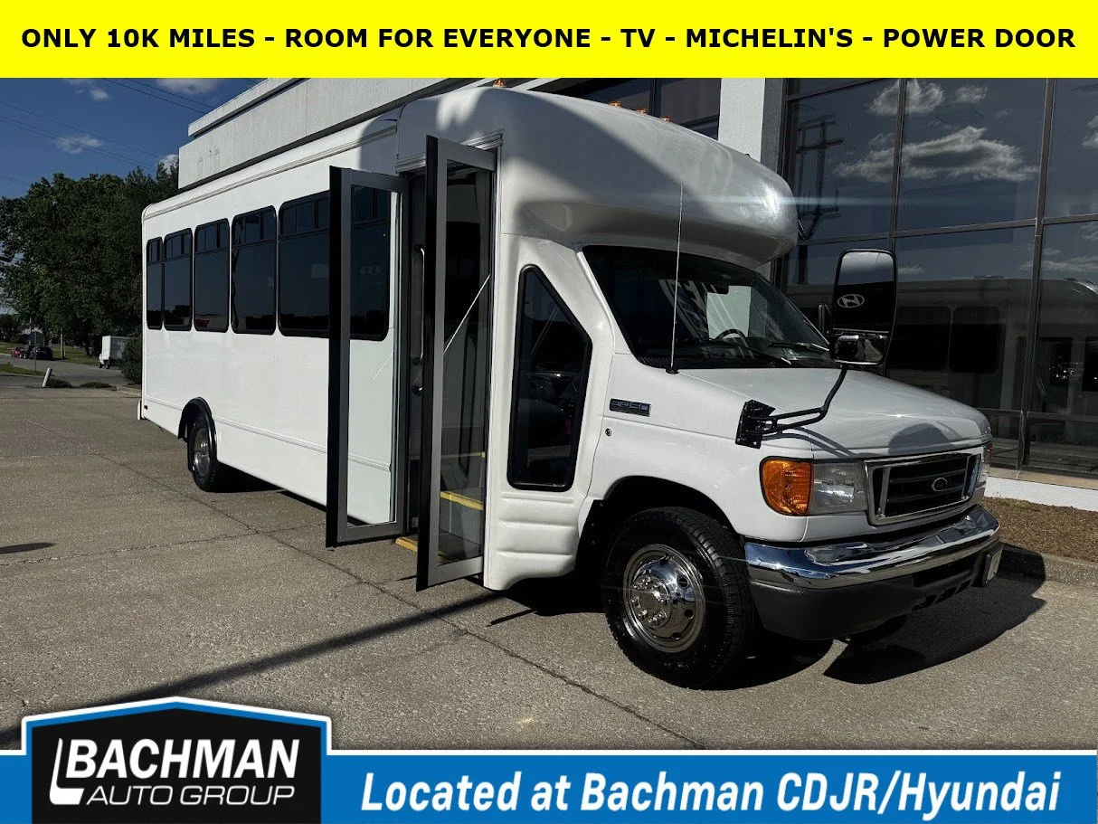 2006 Ford E-Series's photo