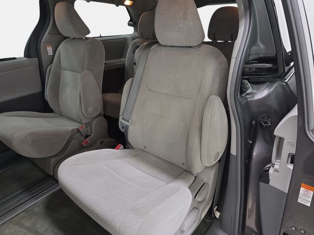 Used 2016 Gray Toyota LE image 13