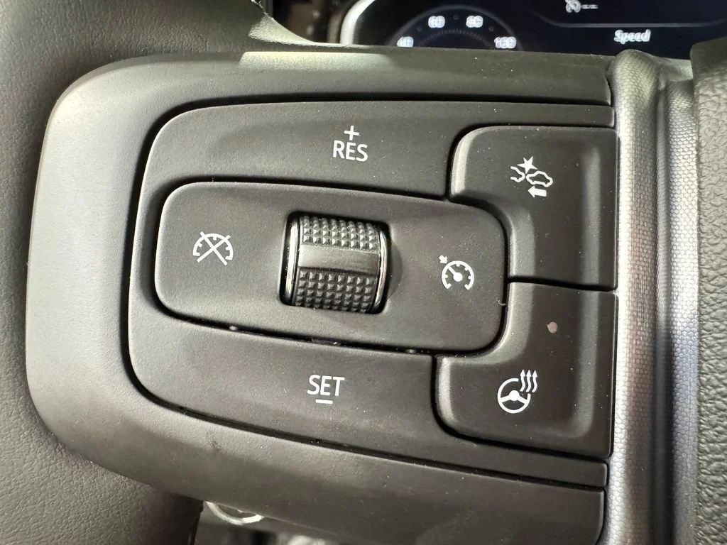 New 2026 Summit White GMC SLE image 15