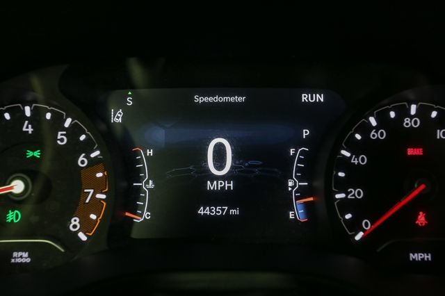 Used 2023 Black Jeep Latitude image 33