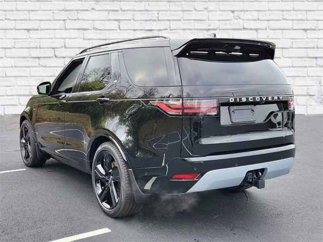 New 2025 Santorini Black Land Rover Metropolitan Edition image 3