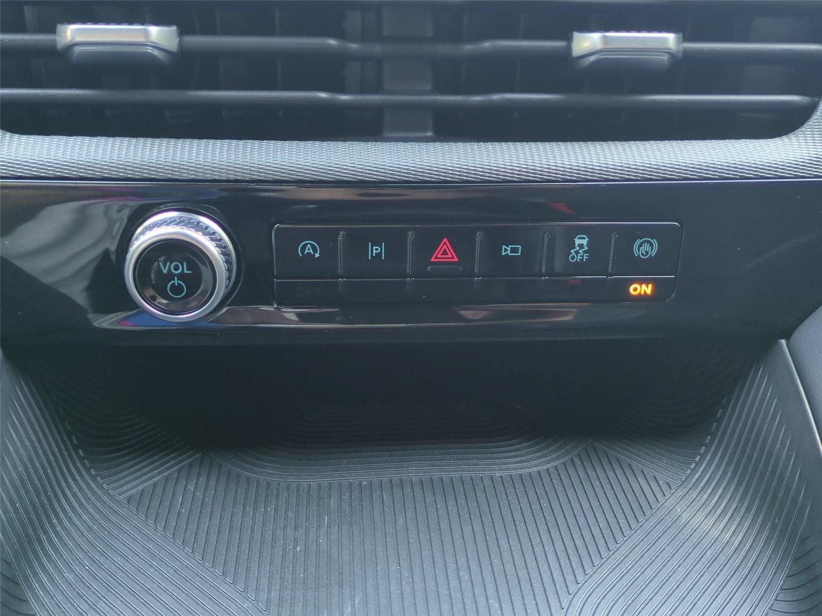 Used 2025 Vapor Blue Ford ST-Line image 28
