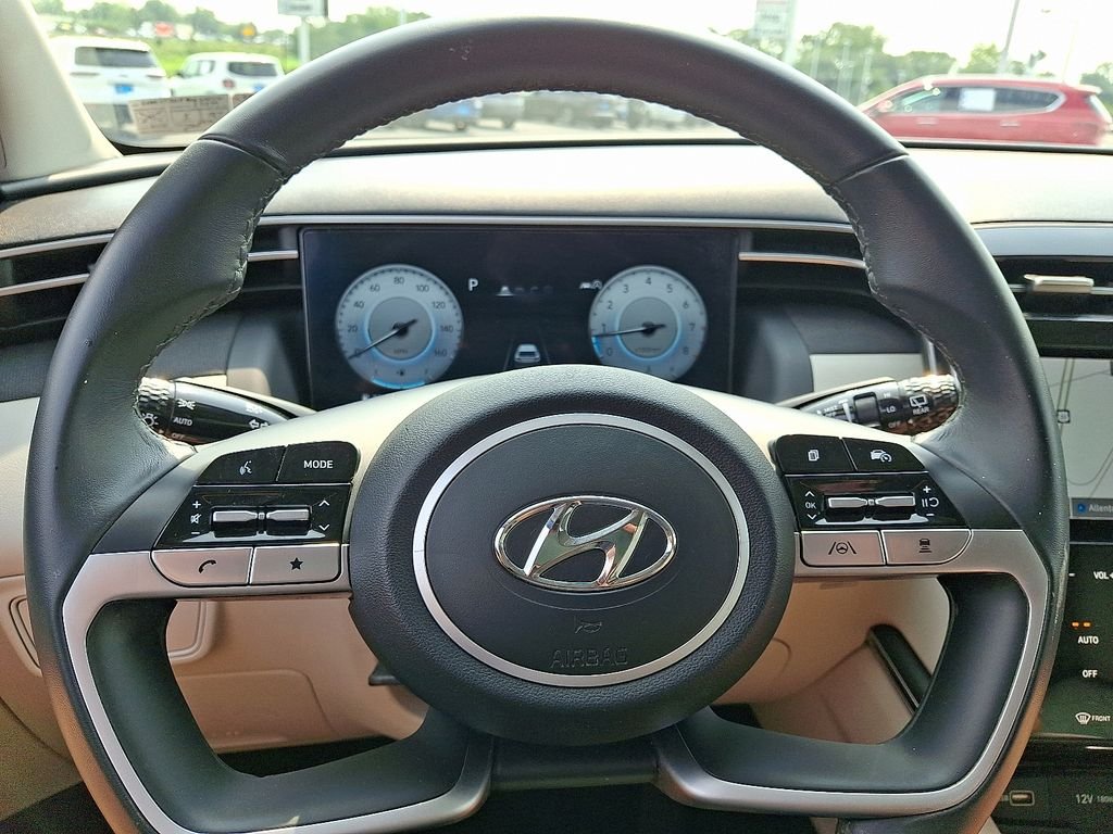 Used 2024 Black Hyundai SEL image 21