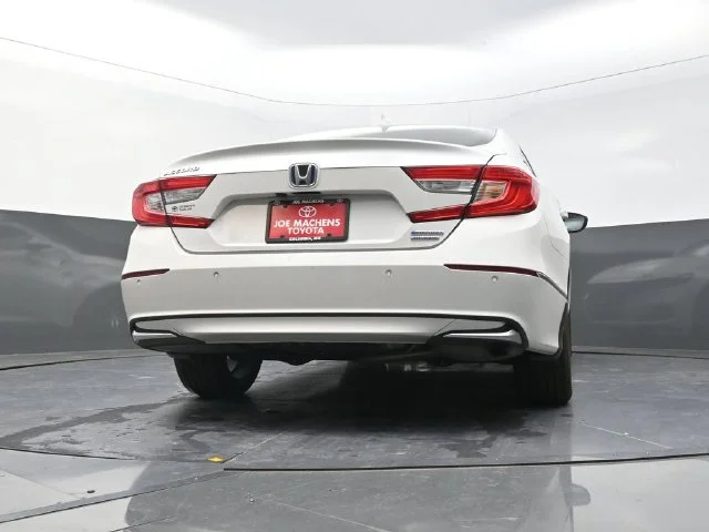 Used 2021 White Honda Touring image 36