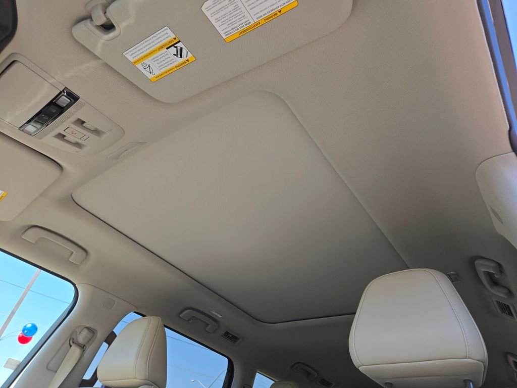 2025 Nissan Armada Platinum - Photo 7