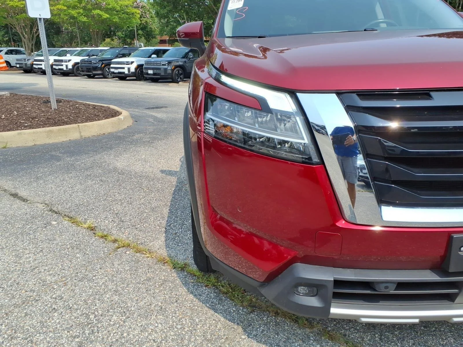 Used 2024 Scarlet Ember Nissan SL image 3