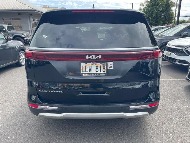 Used 2022 Black Kia EX image 6