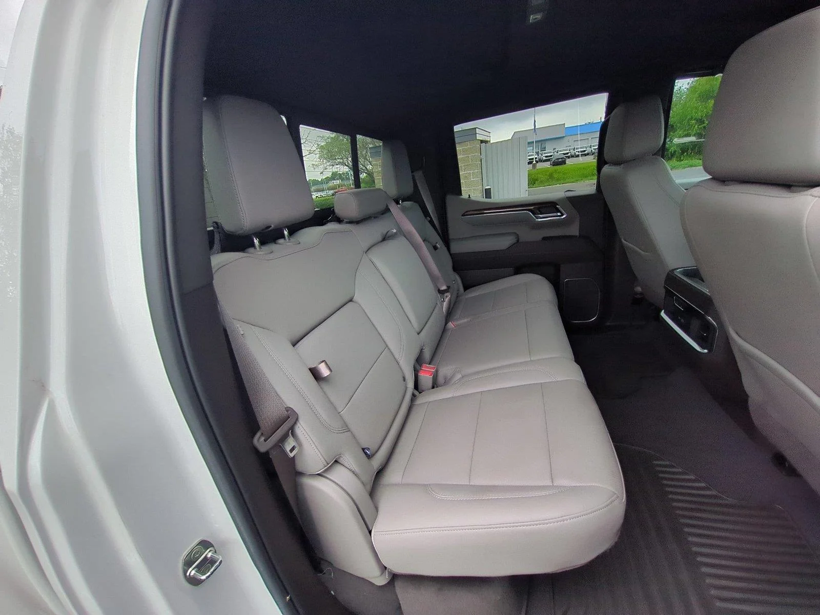 Used 2023 Summit White Chevrolet LTZ image 36