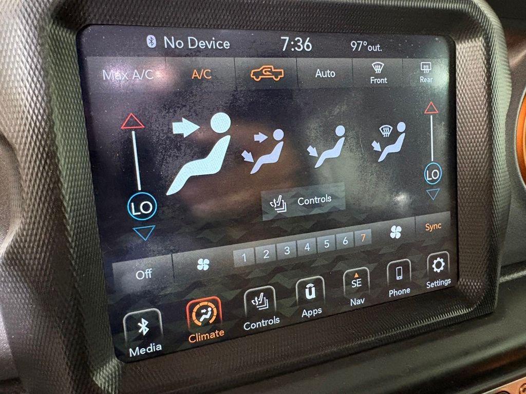 Used 2020 Green Jeep Mojave image 30