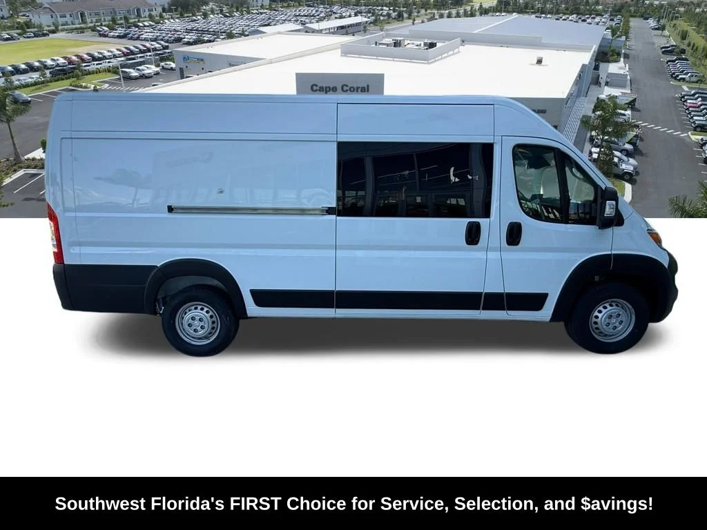 New 2026 Bright White Clear-Coat Exterior Paint RAM Tradesman image 2