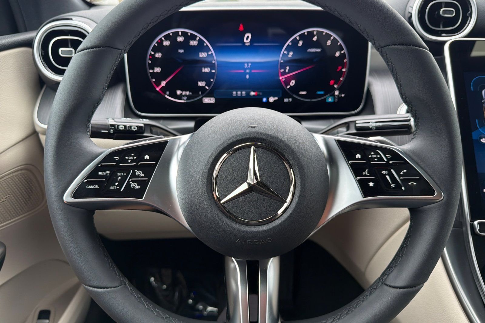 New 2026 Starling Blue Metallic Mercedes-Benz GLC 300 image 23
