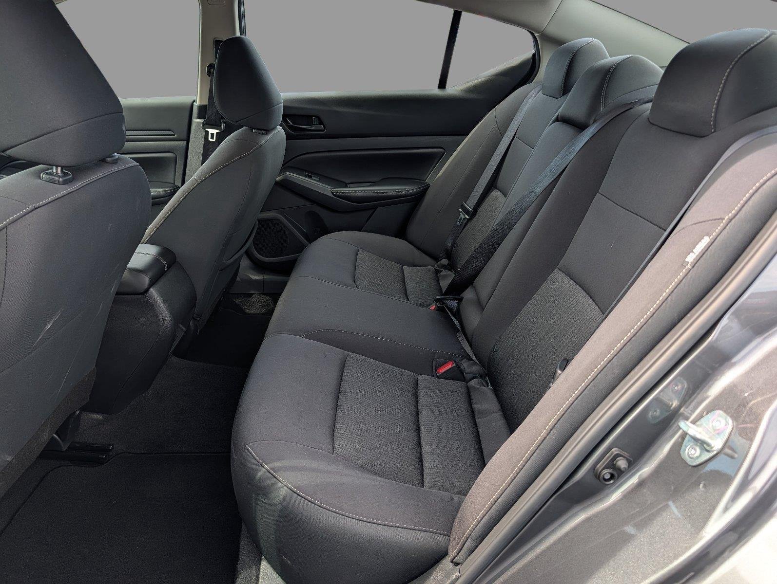 2025 Nissan Altima SV - Photo 30