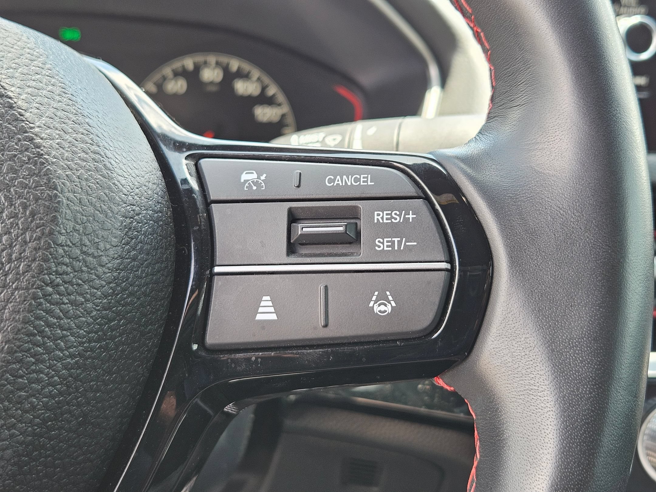Used 2023 Platinum White Pearl Honda Si image 16