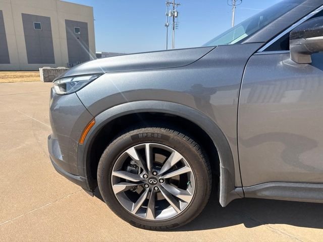 Used 2022 Graphite Shadow INFINITI LUXE image 9