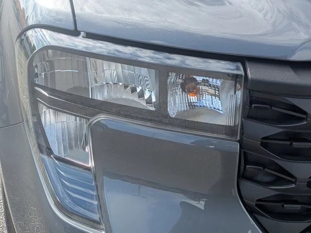 New 2026 Carbonized Gray Metallic Ford XLT image 10