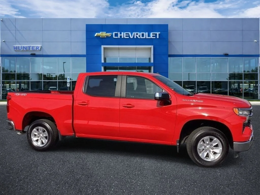 Used 2025 Red Hot Chevrolet LT image 5