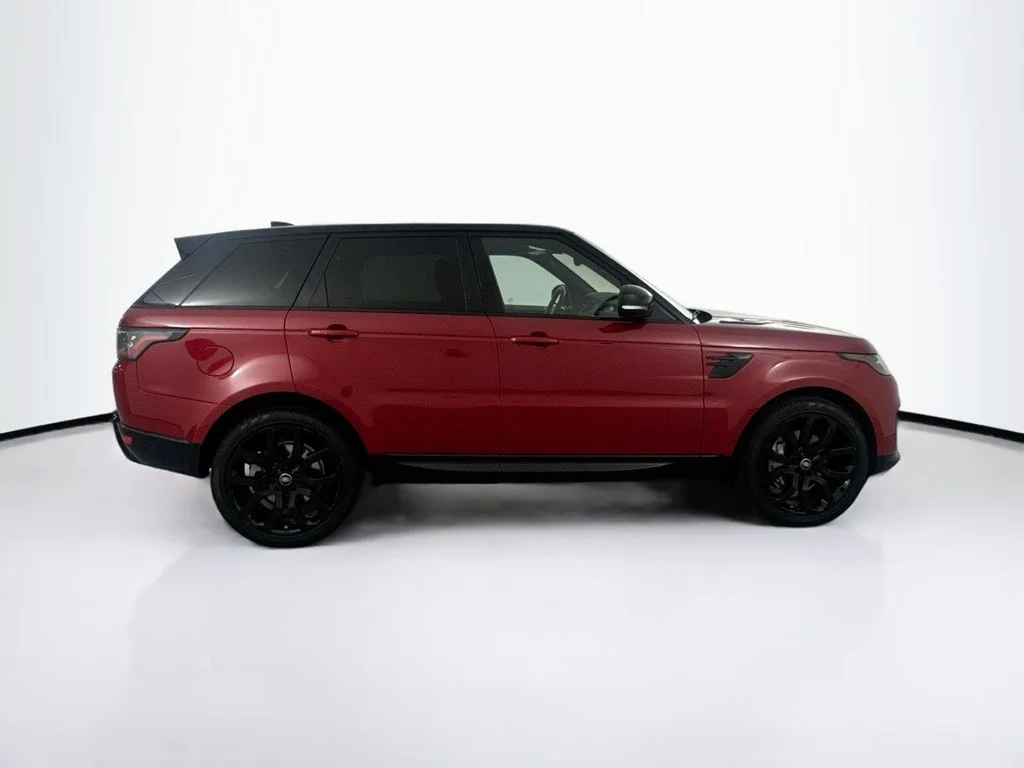 Used 2021 Red Land Rover HSE Silver Edition image 4